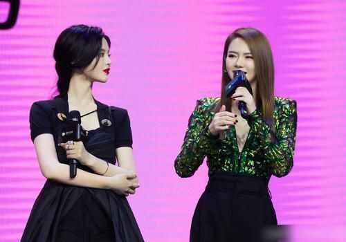  心动|《心动的信号3》正式官宣，杨超越惊喜回归，看到阵容，不火都难