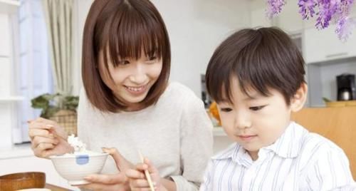  吃饭|应采儿回呛朱丹获3000万点赞：孩子吃饭的样子，是你的真实家教