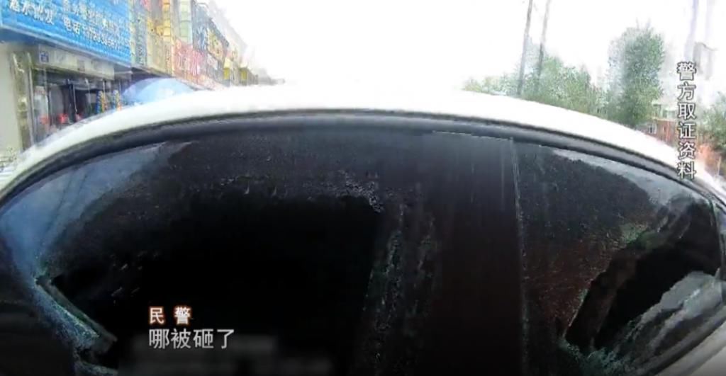  共享|【唏嘘】银川男子车被堵，怒砸共享汽车3面玻璃！