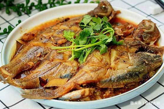  特别|闻着都特别香的下饭菜，做法简单，吃着鲜美，绝对的营养又健康！