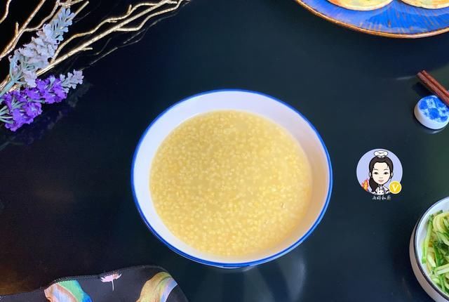 『切记』煮小米粥时,切记不要直接下冷水,掌握3个技巧,米油多,粥更香