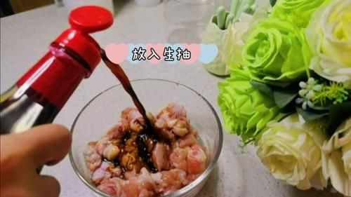  自制|好吃到停不下来的花椒鸡，又麻又辣，配一口自制咸菜，绝了！