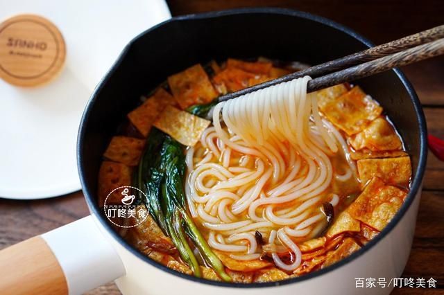 花生米|煮螺蛳粉时,粉丝总煮不熟?学会这个小技巧,螺蛳粉易煮又好吃