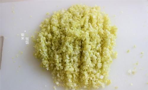 猪肉|十月这菜正上市,做成馅料包饺子,咬一口满嘴汁,太鲜美了