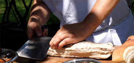  五花肉|尖椒炒五花肉，肥而不腻，色香味俱全，晚饭这一个菜就够了！