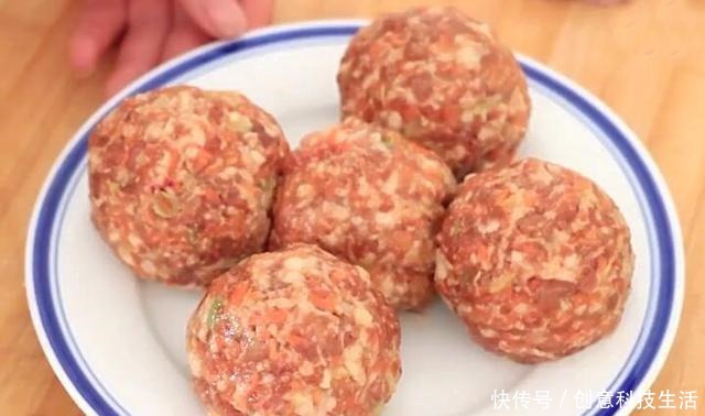 遭疯|年夜饭这道菜上桌遭疯抢,不炒不炖,简单一蒸鲜美好吃又营养