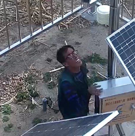 违法行为人|此人故意损毁财物，通辽警方悬赏抓他