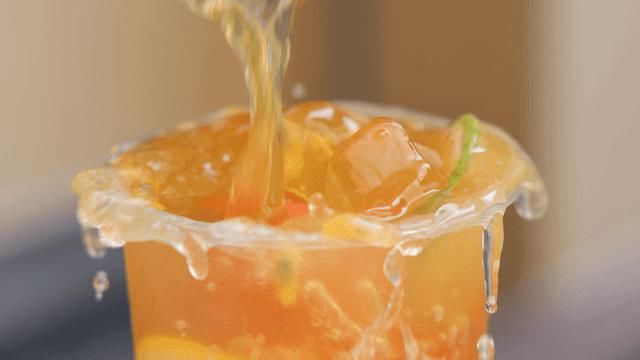 芋圆|芋圆燕麦奶茶,一杯4层楼,学会这3个动作才能喝…