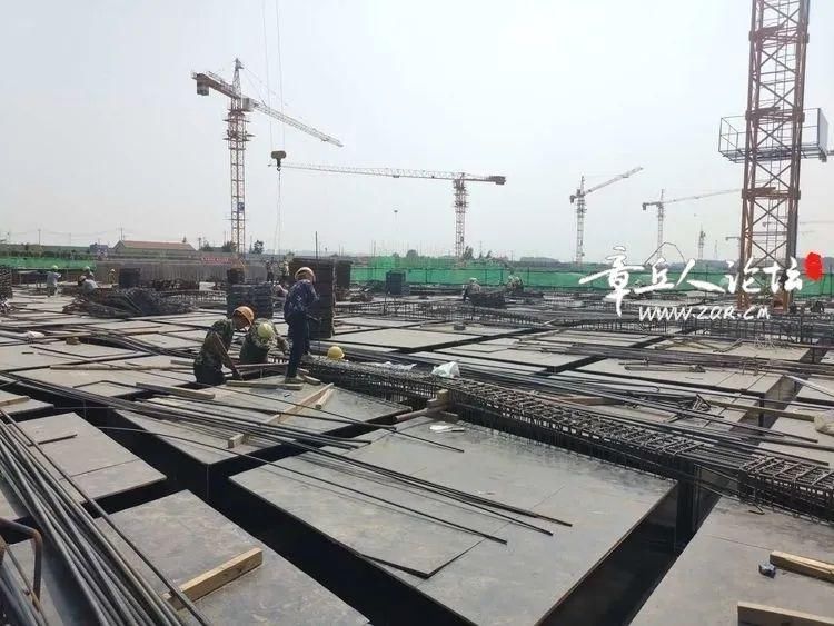 板钢筋绑扎完成|章丘安置房建设最新进展?（7月24日）