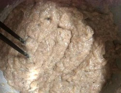  花椒水|包鱼肉饺子时，要不要放猪肉？大厨教你正确做法，饺子鲜香嫩滑