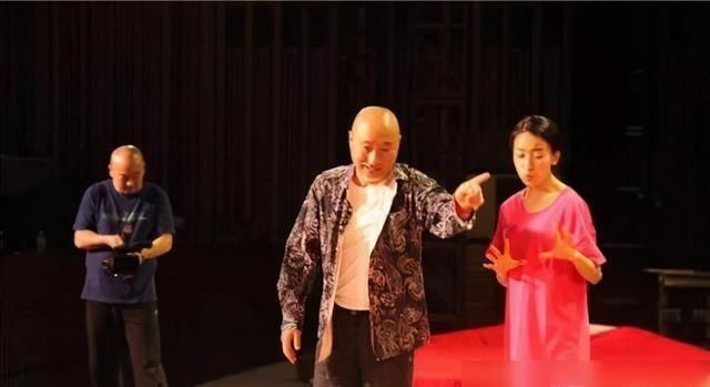 观众心中|从春晚常驻到“销声匿迹”，21年拒上春晚的陈佩斯，如今怎样了