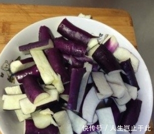 驾驭|荤素搭配的一道菜,教你2个小技巧,“厨房小白”也能轻松驾驭!