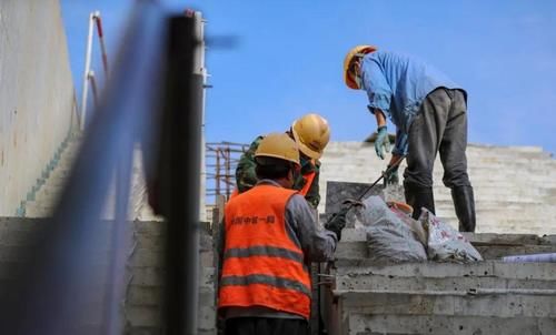 医生|他们的节假日,是假的……