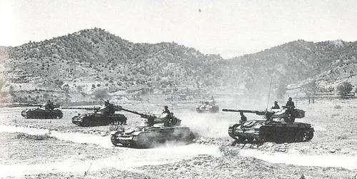 巴军|二战后规模最大的坦克决战堪比库尔斯克,巴铁200辆打退印军500辆