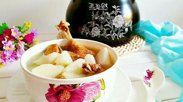  营养|秋季吃山药有新搭配，保证营养还要降秋燥，不容错过的一道汤