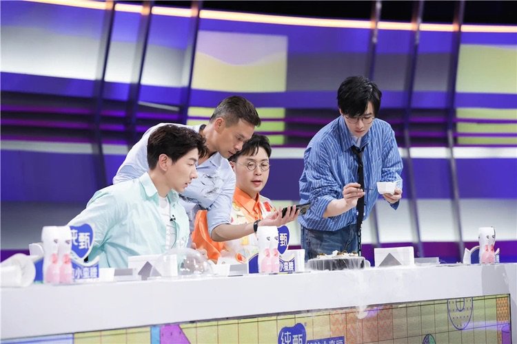  李子峰|“鲜厨”寻访名师学厨，这次他们相中的是最具湖湘特色的“神秘食材”……