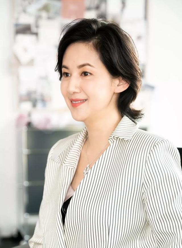 东方卫视主持人王津元,嫁上海富豪郭广昌,