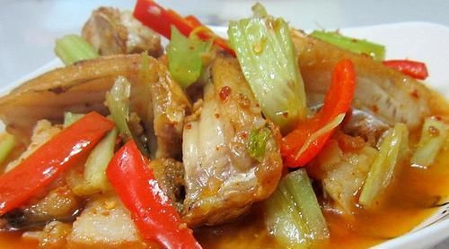  菜肴|简单又好吃的家常菜肴，香辣鲜美，吃起来非常开胃，一盘不够吃！