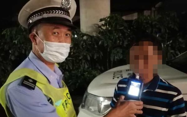  男子|男子买了辆新本田跑网约车，和妻子大吵一架...饭碗砸了！