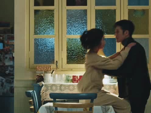  背靠|贵圈首个do成锥子脸的男星，背靠资本压番顶流小生，真宝藏