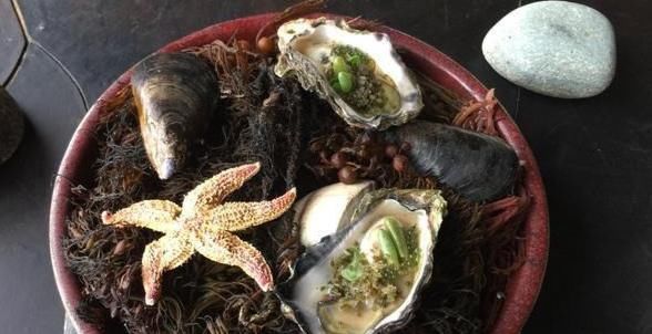 体验|亲临体验全澳最著名法国餐厅,品17道菜,赏55层美景,就餐3小时