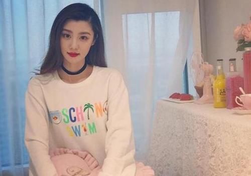  真深|有些人表面上是王牌女郎，暗地里却是奥运开幕会引导员，藏的真深