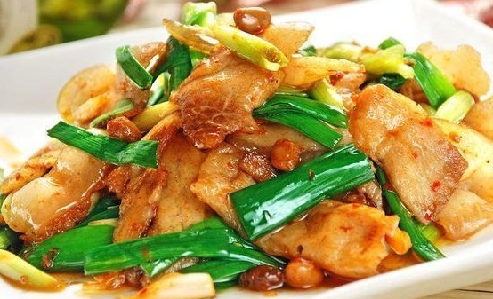  越来越|每周必给女儿做的营养菜，香辣可口肥而不腻，脸色越来越红润