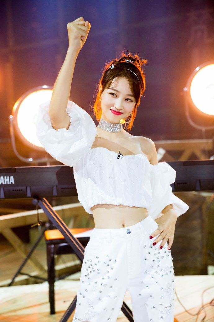  讨论度爆棚|《乘风破浪》四公分组，蓝盈莹加入宁静组，网友：野心写在脸上