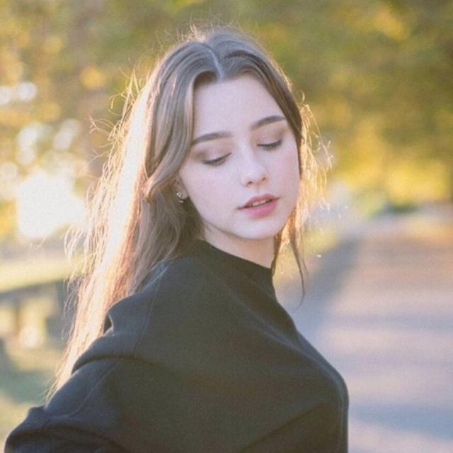  美女|我一直对“秀色可餐”这个词持怀疑态度，今天看到这些美女我信了