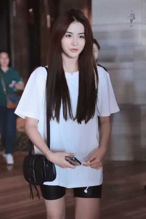  嘉宾|快乐大本营12期常驻嘉宾花落金子涵