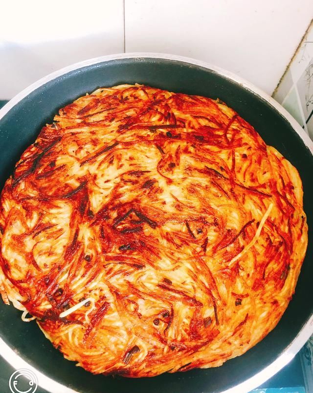  没错|又是简单的菜？没错，简单的香煎土豆丝饼来了！附两种吃法！