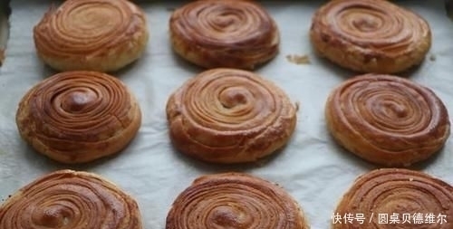 好吃|面粉特别的创意做法,加2个紫薯,比包子馒头都好吃,酥得直掉渣