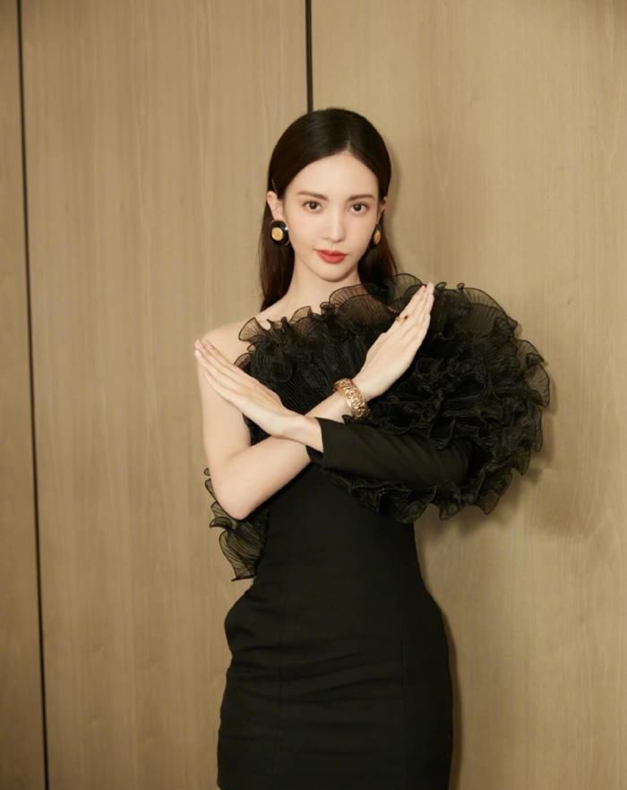 节目当中|?《浪姐》已经接近尾声,才发现默默无闻的她才是最大赢家