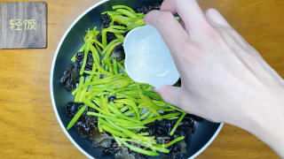  好吃|黄花菜炒鸡蛋丨健康养生又好吃！！