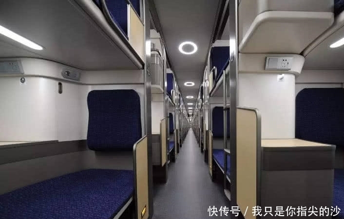 女生|为什么女生尽量不要睡火车“下铺”?或许看完你就明白了