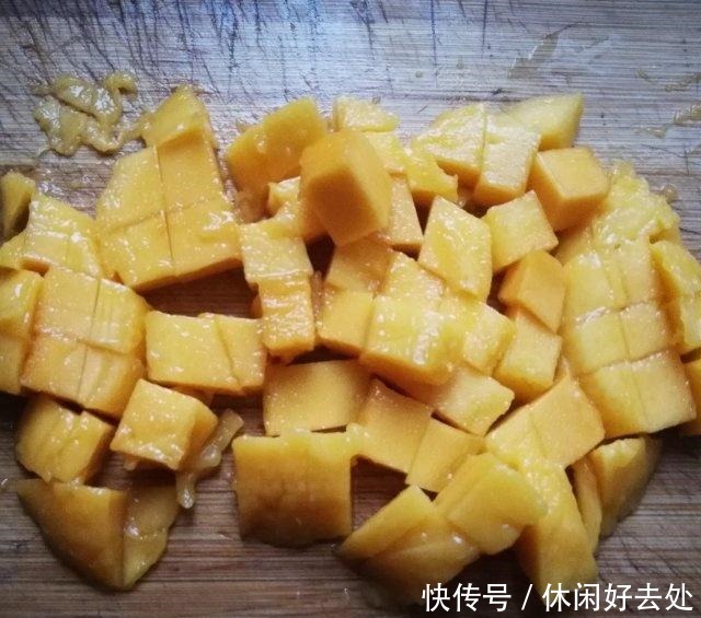 拉奶酪丝|芒果披萨,芒果软糯香甜,一出炉就被抢光了