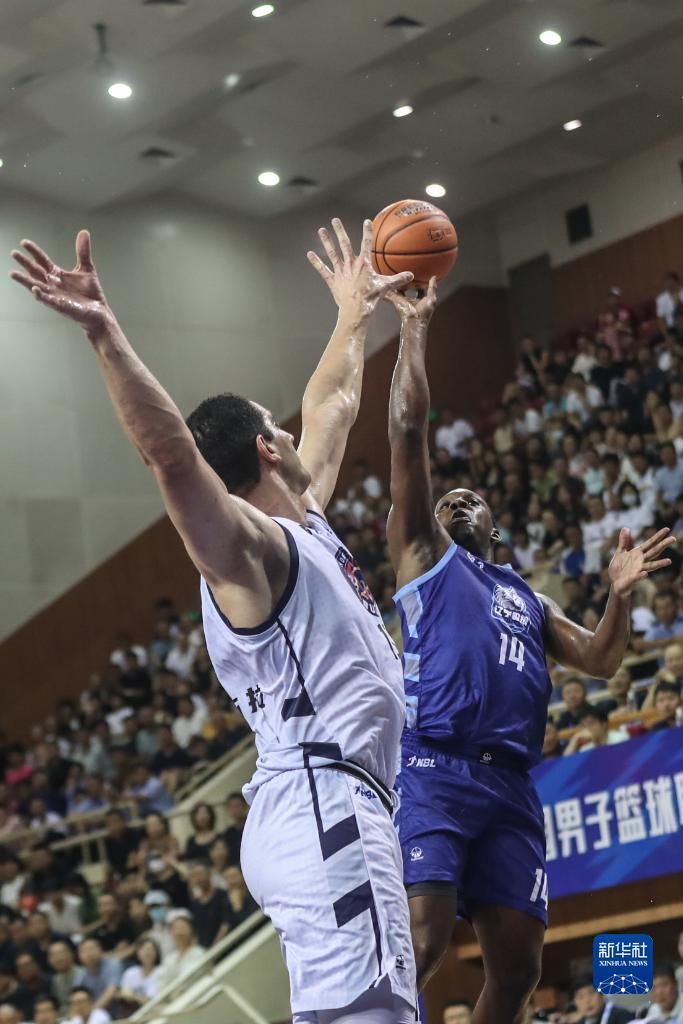 全国男子篮球联赛：辽宁益胜胜香港金牛