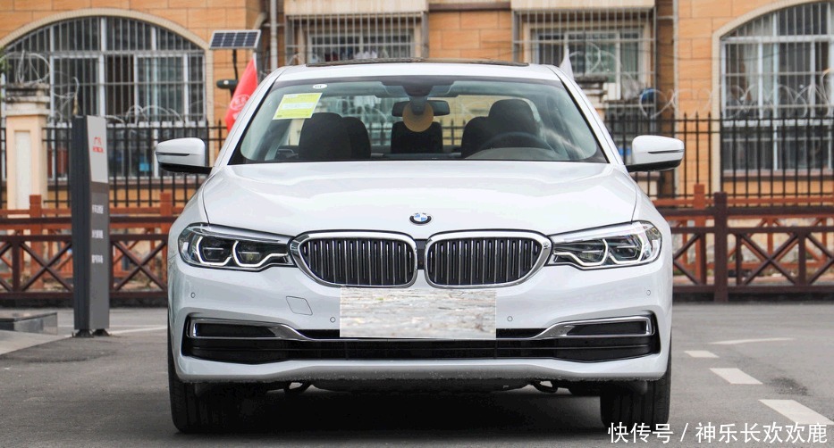 宝马|6.9秒破百,车长5米还配全时四驱,宝马5系这次做对了吗?