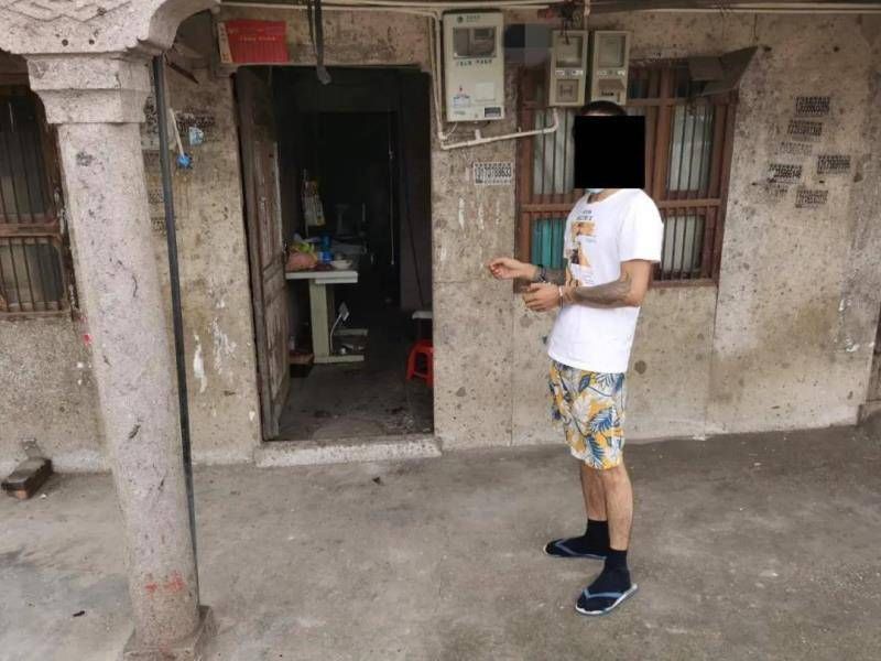 装有|男子偷走装有20万保险箱后害怕而逃 警方追踪三年终落网