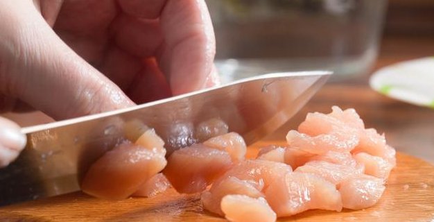 营养|番茄和它是绝配,遇到活动多买点,夏季吃它不长胖,营养还丰富