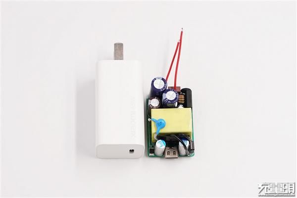  国产|打破外企垄断核心器件：首款国产氮化镓快充主控芯片问世