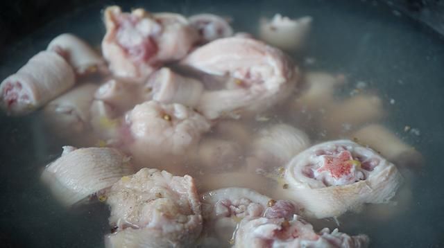 买请|四根四十元,菜场里最不起眼的下酒菜,想买请先预约