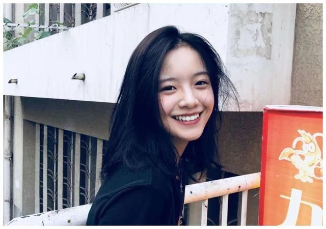  李庚希|讲真的｜四大花旦和她们的“后浪小花”