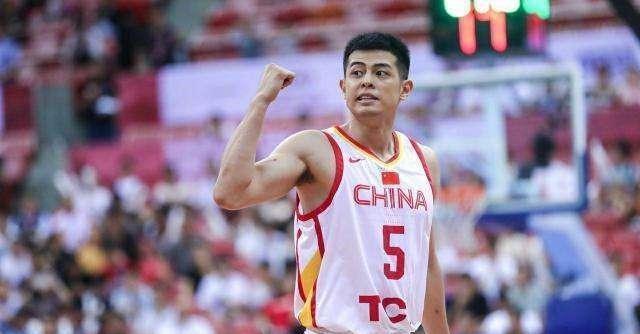 三分球|他指出,在中国男篮斯杯决赛的决赛中,三分球30中3