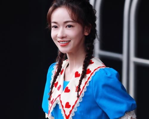  自愧不如|《跑男》史上最瘦女嘉宾再度回归，10岁开始节食减肥，baby自愧不如