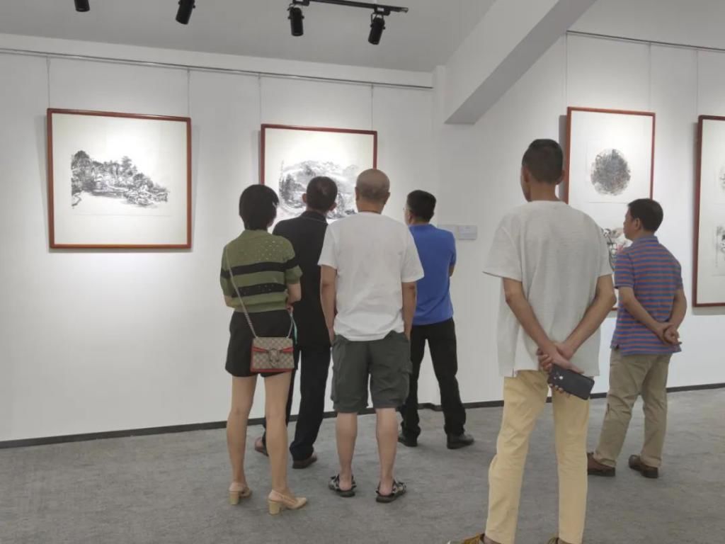  著名画家|欣赏！著名画家李照东笔下的新兴是怎么样的？