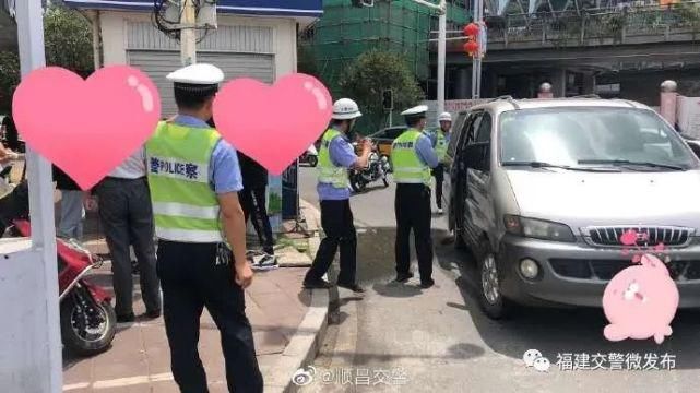  小型面包车在漳州市|农村面包车|顺昌查获特殊学校运载学生超员车辆，芗城查获多起超员等严重违法