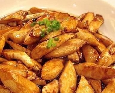 开胃|这菜含有十几种氨基酸，夏季炒着吃，润肠解暑又开胃，很难见到