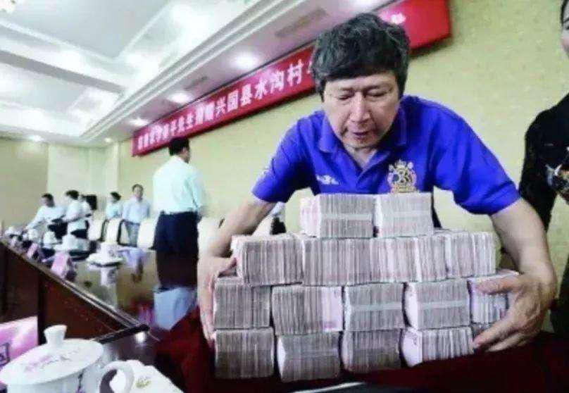  美国|李春平：娶大38岁美国干妈，同居13年继承百亿遗产，67岁患上老年痴呆