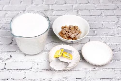  鹅妈妈钛晶|一杯能嚼着吃的奶茶，香浓丝滑，不含一点儿添加剂